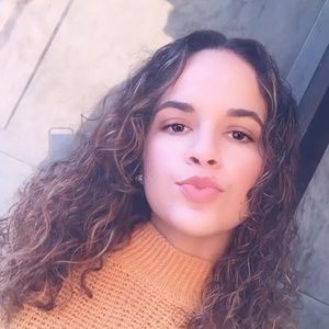 Meet your Posher, Lizbeth